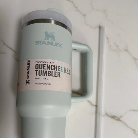 Stanley 2.0 Quencher Tumbler - Picture 8 of 14